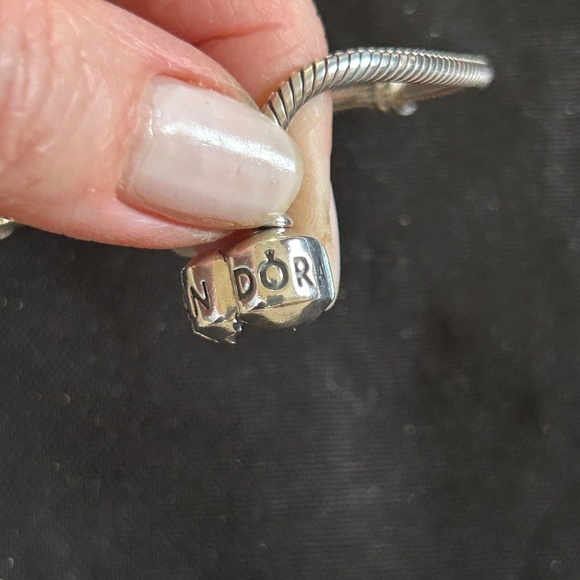 Pandora silver bracelet with heart charm - Picture 7 of 14